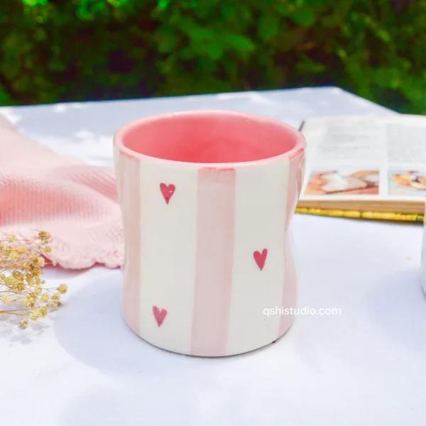 Ceramic Tea Cup Pinch Tumbler – Striped Hearts Pink