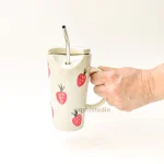 Ceramic Tumbler With Straw - Strawberry