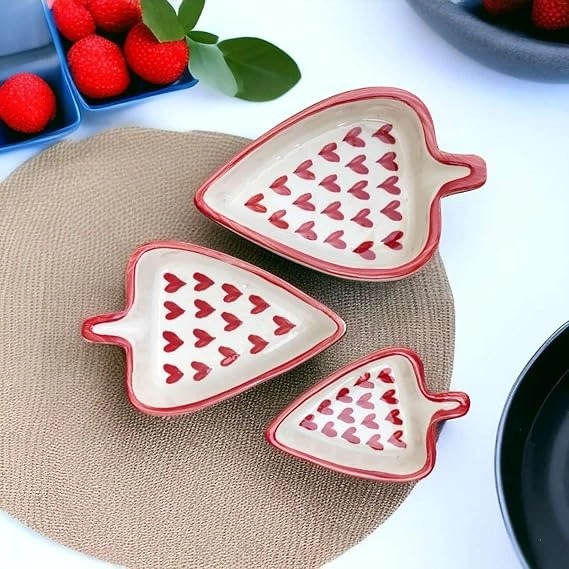 Red Heart Printed Serving Platter set of 3